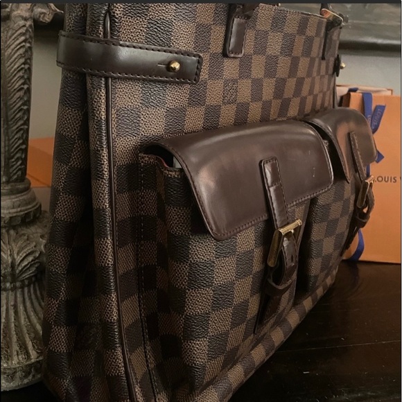 💯% Authentic LOUIS VUITTON
Damier Canvas Uzes Tote Bag✨ - Picture 6 of 16